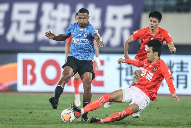 FIBA晒邵婷比赛集锦：转身突破解锁招牌动作